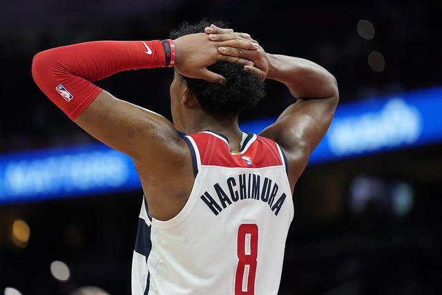 李凯尔今天将回深圳老家祭祖 出征前最后仪式